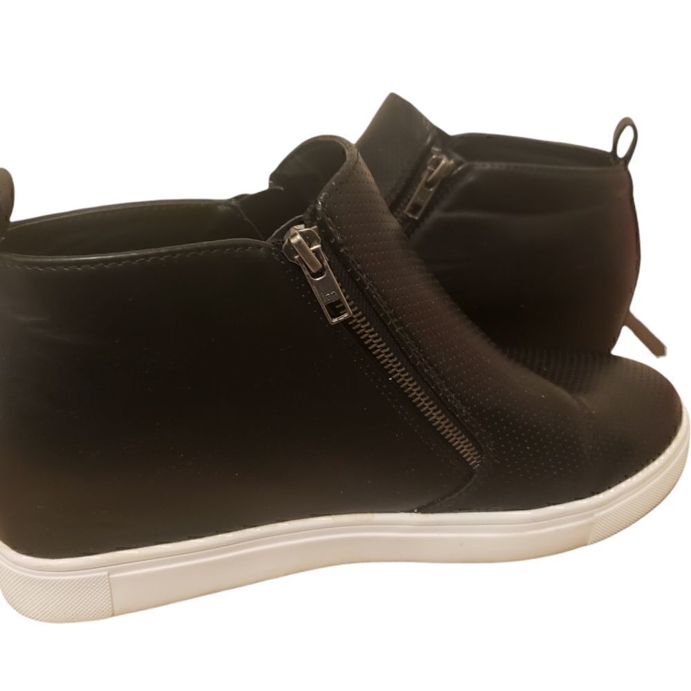 Time and Tru Black Ankle Zip Bootie sneakers
